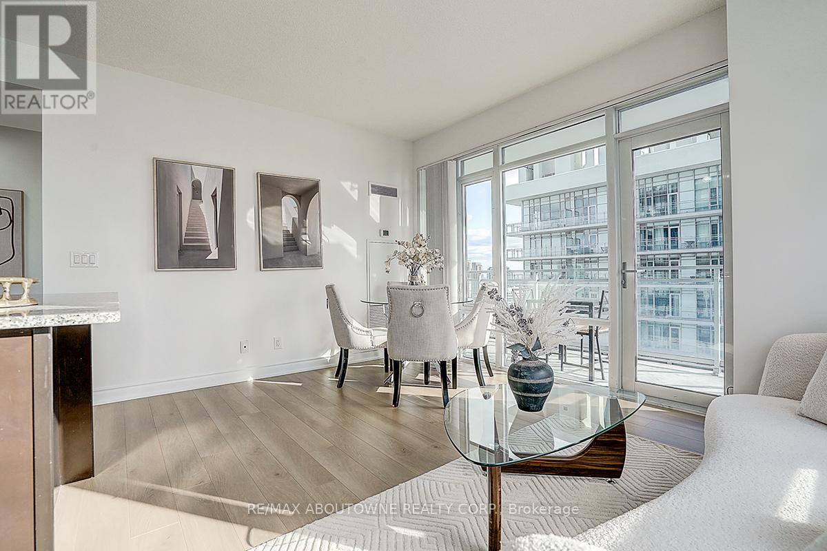 2005 - 360 Square One Drive, Mississauga, Ontario  L5B 0G7 - Photo 15 - W12556180