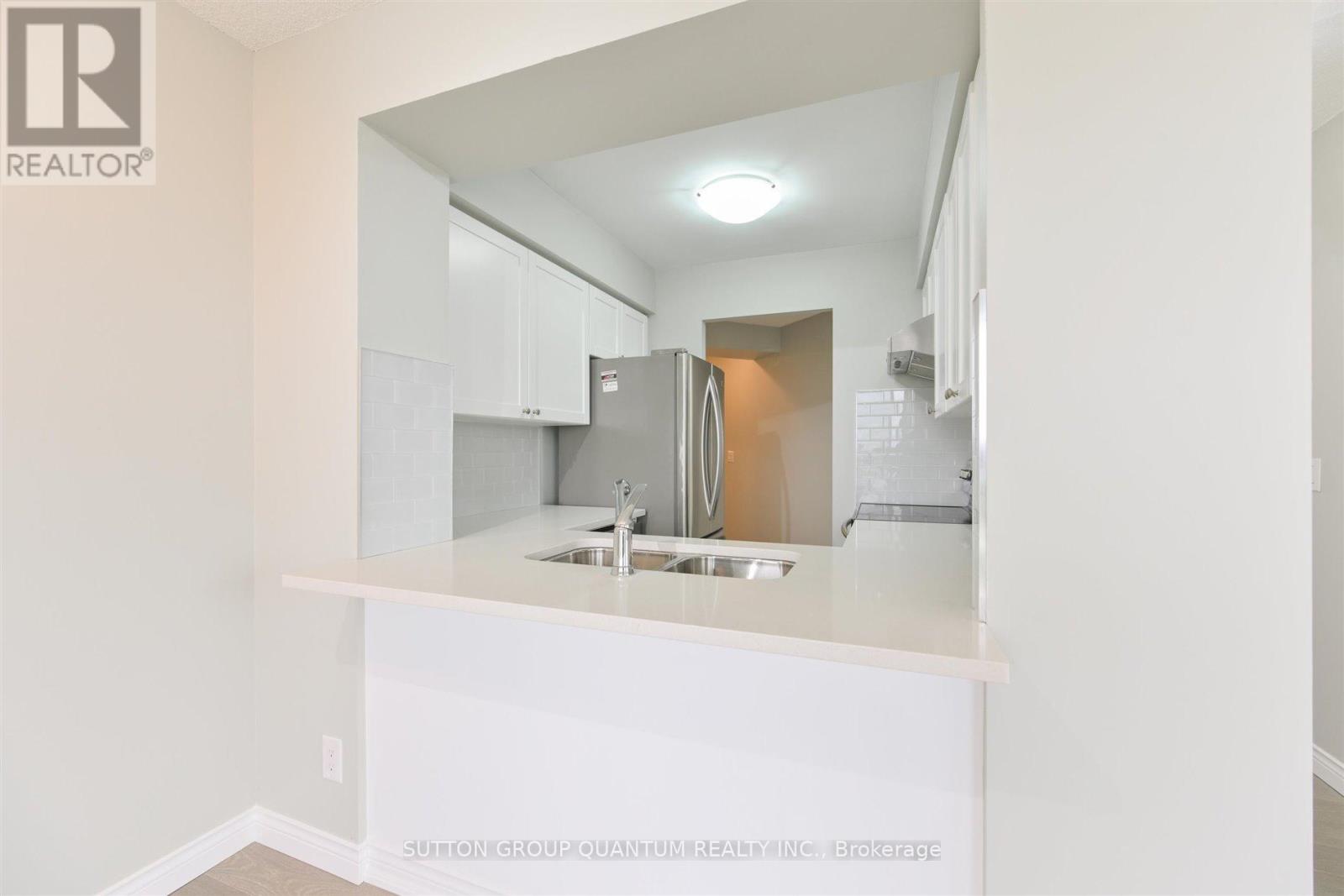 911 - 2379 Central Park Drive, Oakville, Ontario  L6H 0E3 - Photo 13 - W12556200