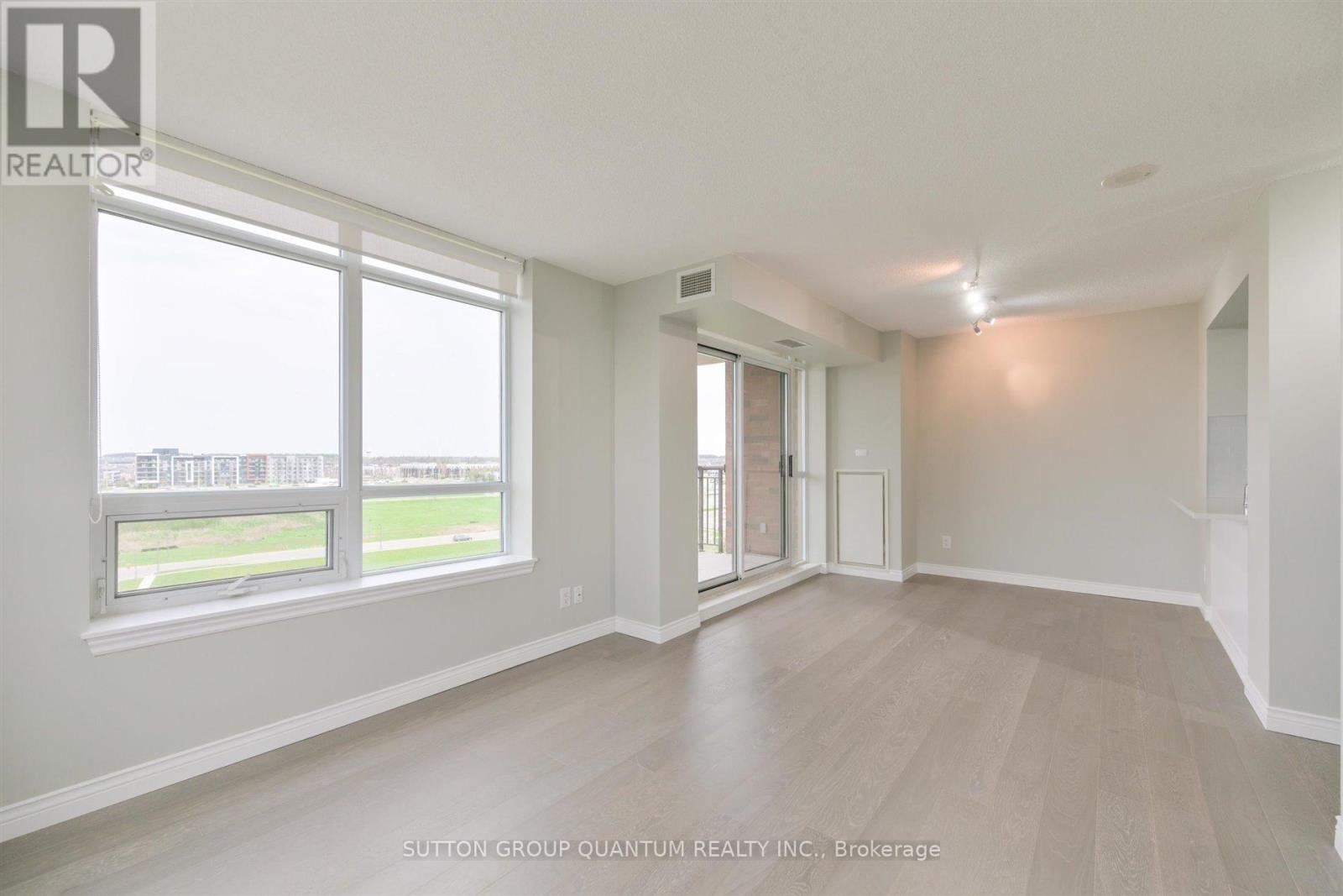 911 - 2379 Central Park Drive, Oakville, Ontario  L6H 0E3 - Photo 6 - W12556200