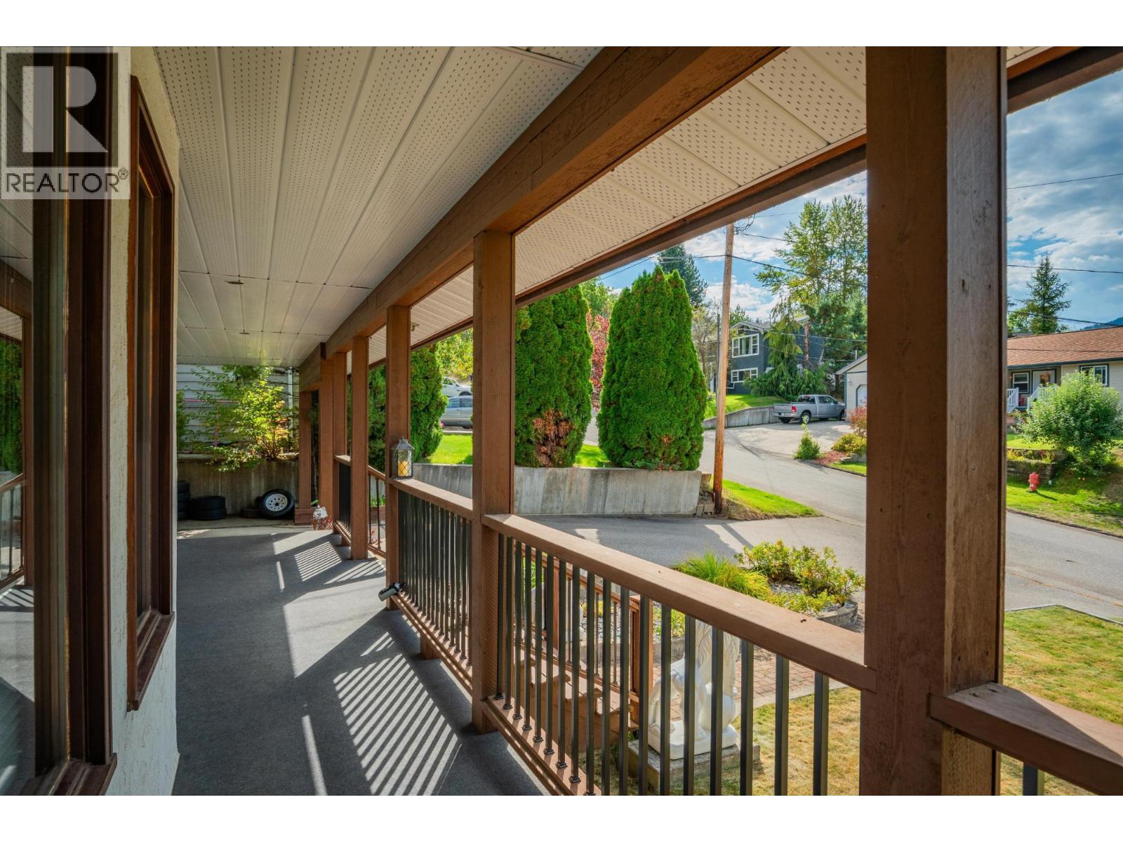 110 Cedar Avenue, Fruitvale, British Columbia  V0G 1L0 - Photo 39 - 10369515