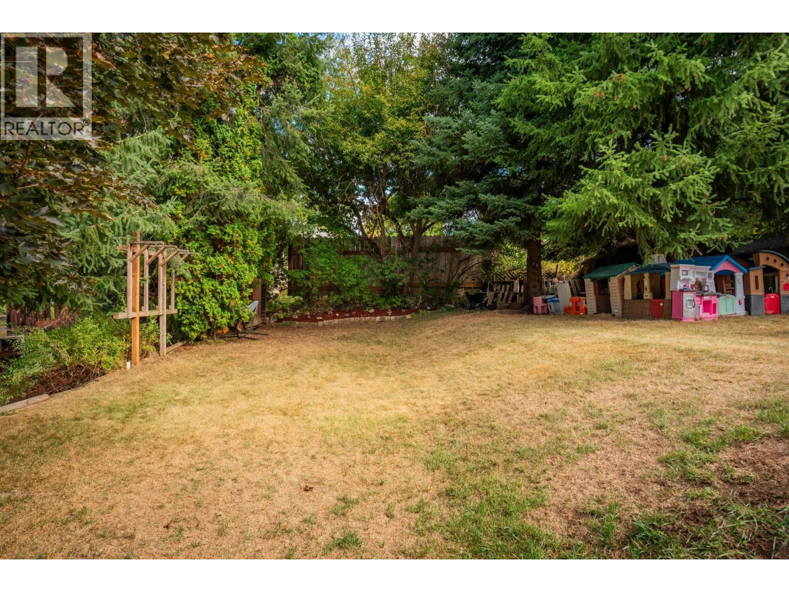 110 Cedar Avenue, Fruitvale, British Columbia  V0G 1L0 - Photo 53 - 10369515