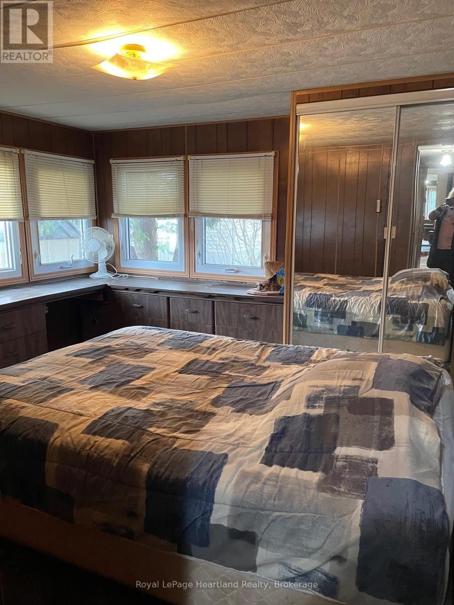 45 Cherokee Lane, Ashfield-Colborne-Wawanosh, Ontario  N7A 3Y2 - Photo 11 - X12556366