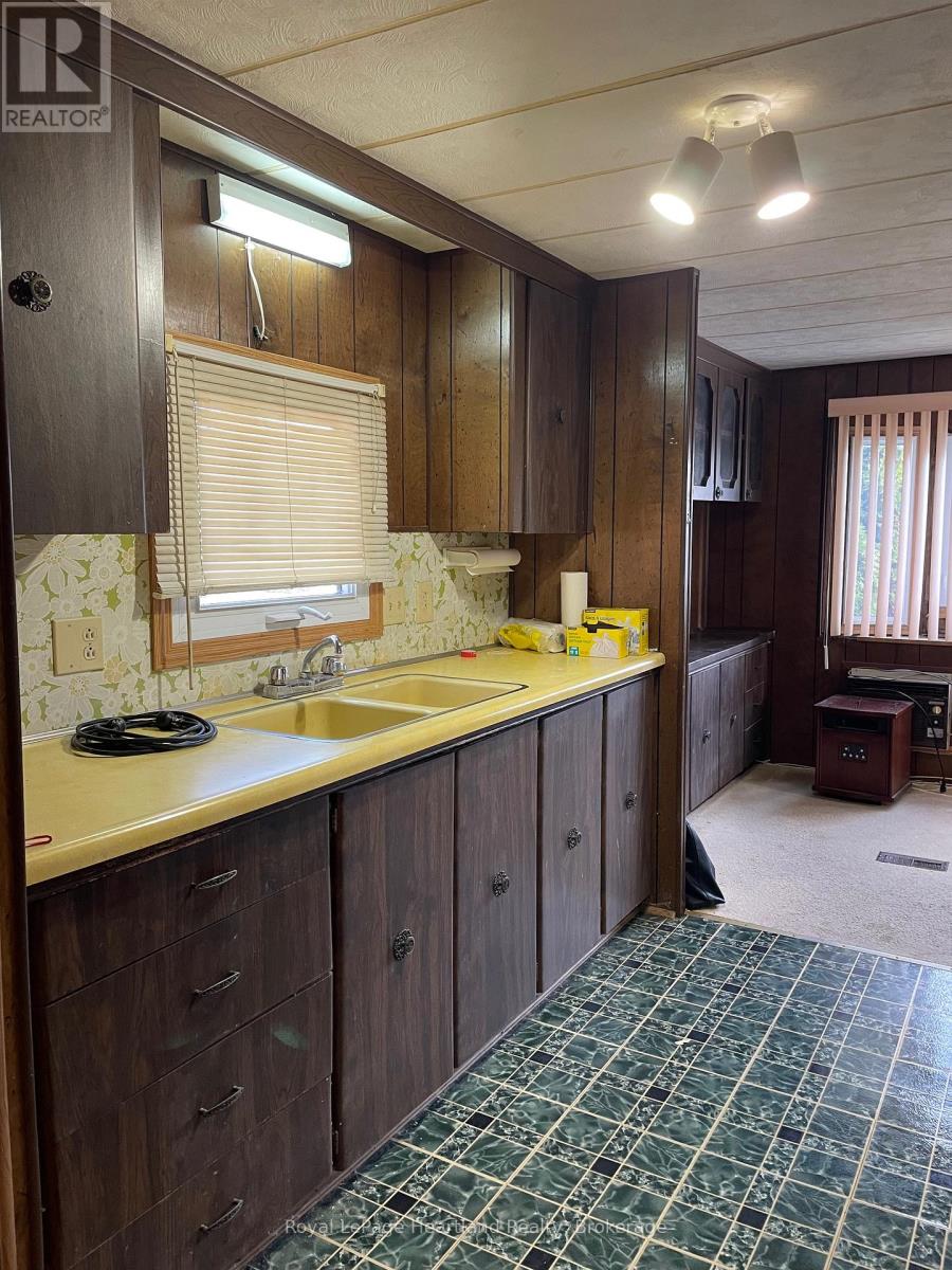 45 Cherokee Lane, Ashfield-Colborne-Wawanosh, Ontario  N7A 3Y2 - Photo 5 - X12556366