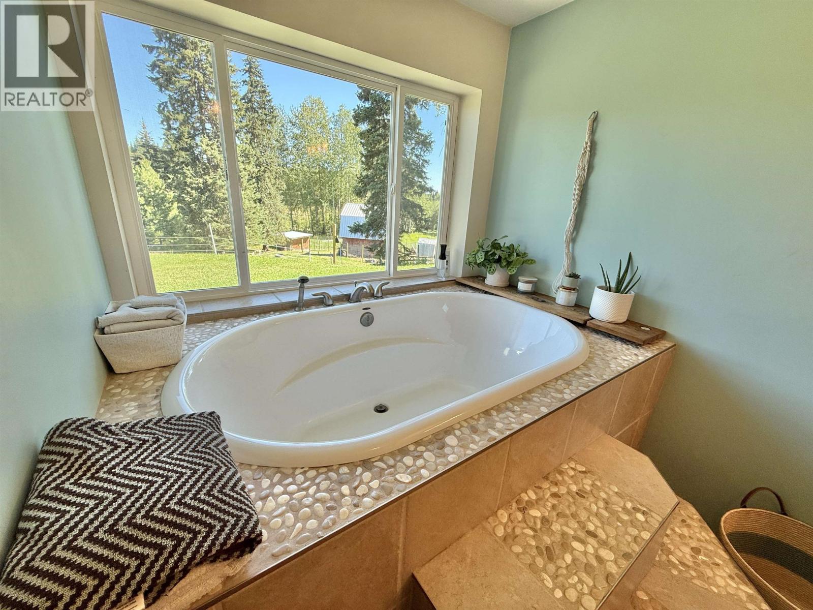 2873 Tindale Road, Quesnel, British Columbia  V2J 7E3 - Photo 17 - R3068454