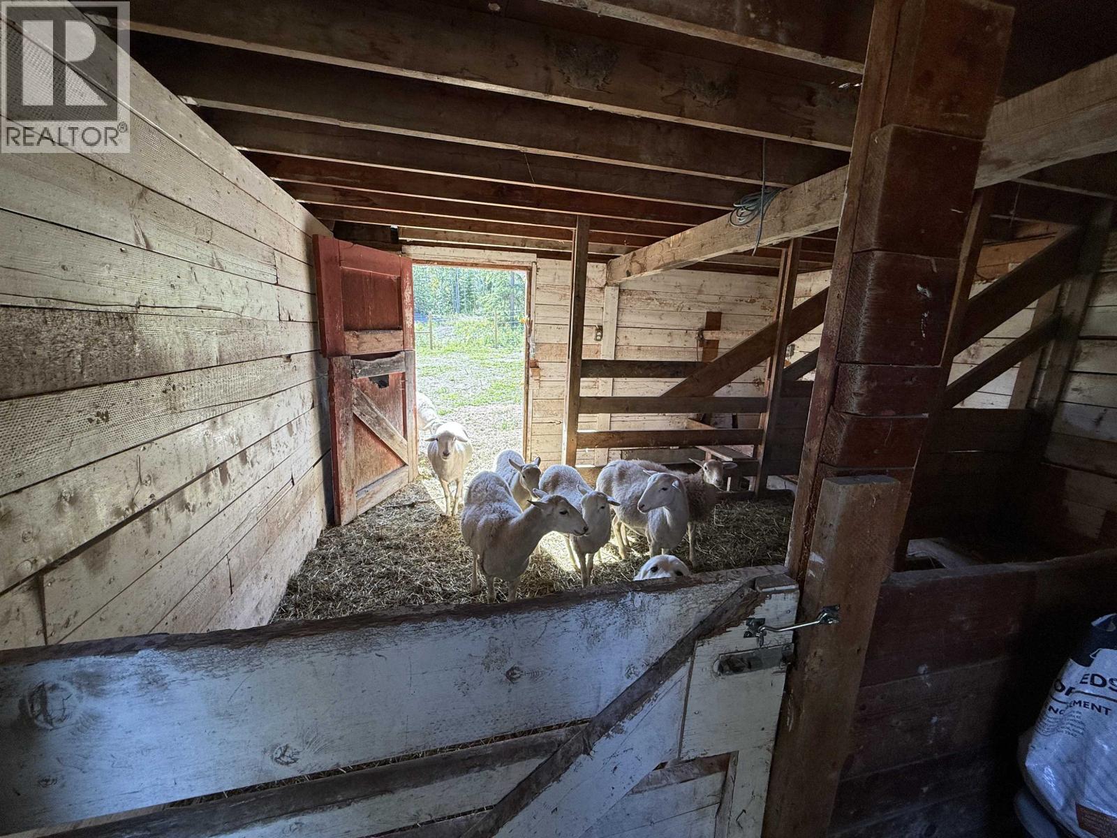 2873 Tindale Road, Quesnel, British Columbia  V2J 7E3 - Photo 37 - R3068454