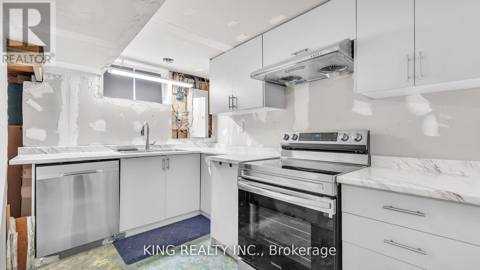 564 First Street, London East, Ontario N5V 1Z7 - Photo 20 - X12556184