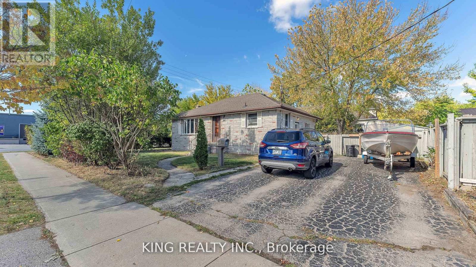 564 First Street, London East, Ontario N5V 1Z7 - Photo 4 - X12556184