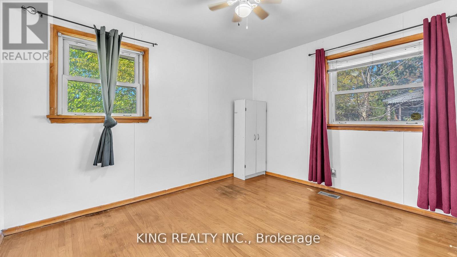 564 First Street, London East, Ontario N5V 1Z7 - Photo 9 - X12556184