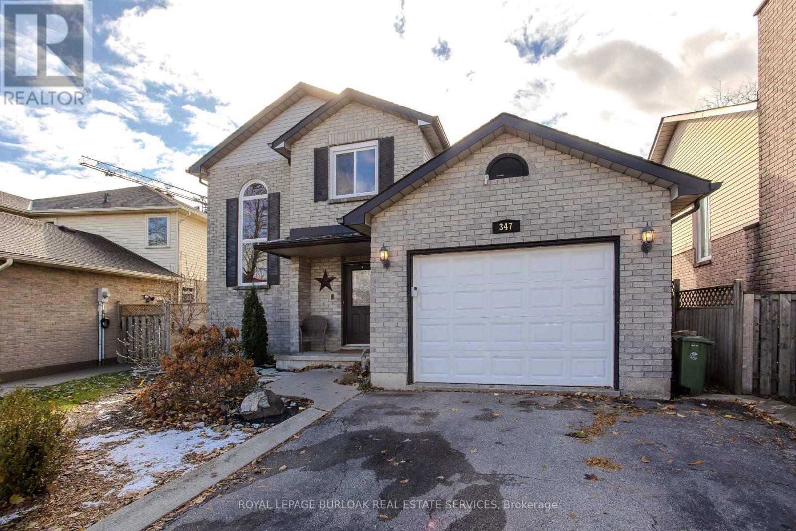 347 DELANCEY BOULEVARD, Hamilton, Ontario