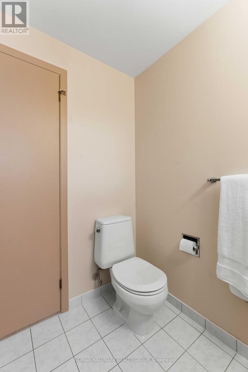 1884 Elmridge Drive, Ottawa, Ontario  K1J 6R7 - Photo 21 - X12496610