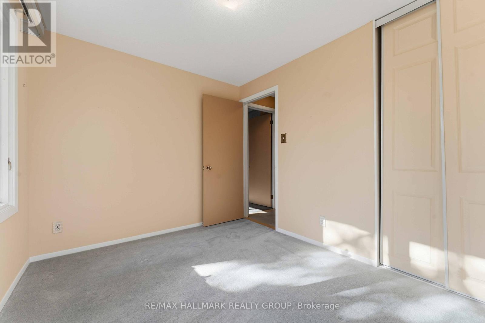 1884 Elmridge Drive, Ottawa, Ontario  K1J 6R7 - Photo 25 - X12496610