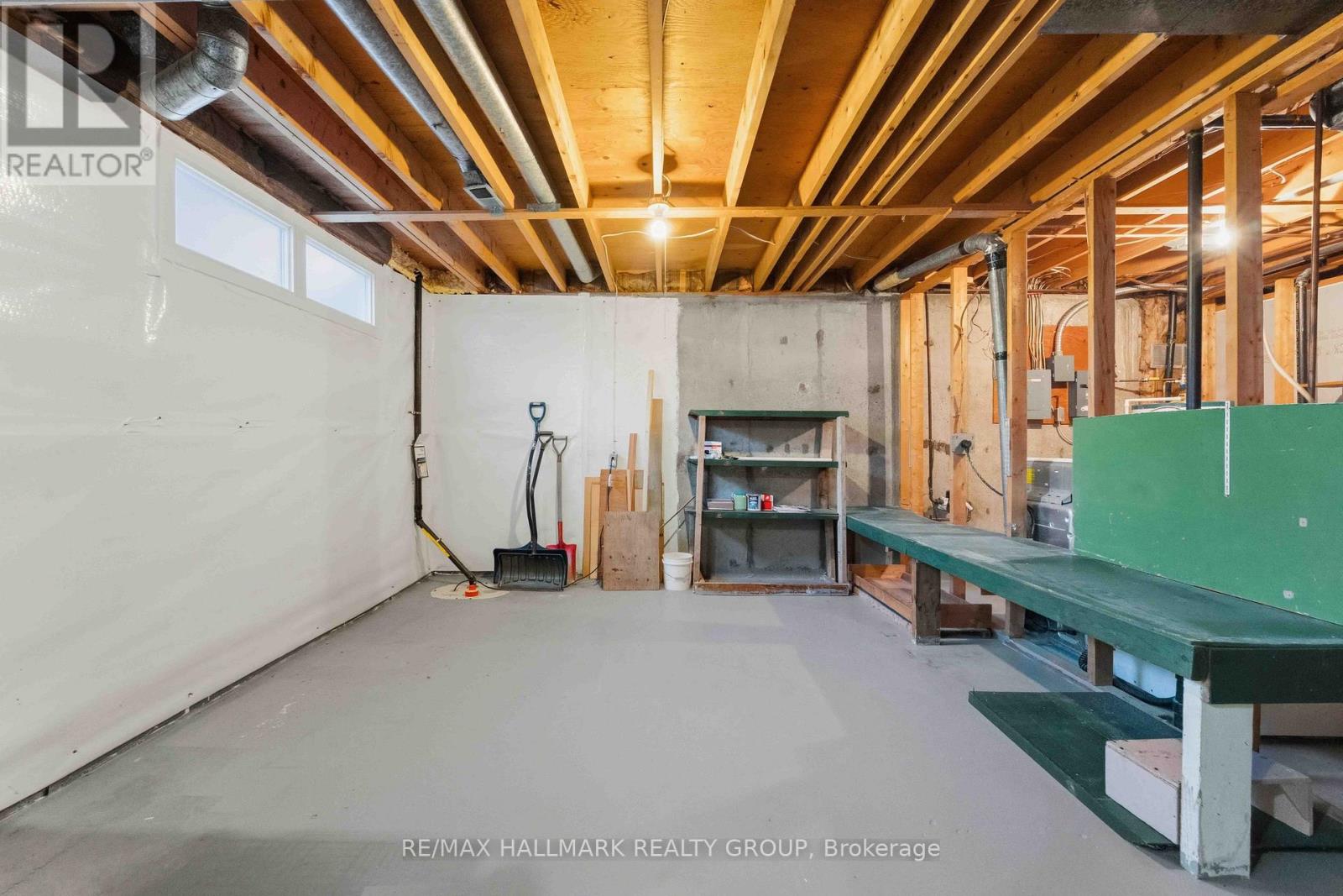 1884 Elmridge Drive, Ottawa, Ontario  K1J 6R7 - Photo 42 - X12496610