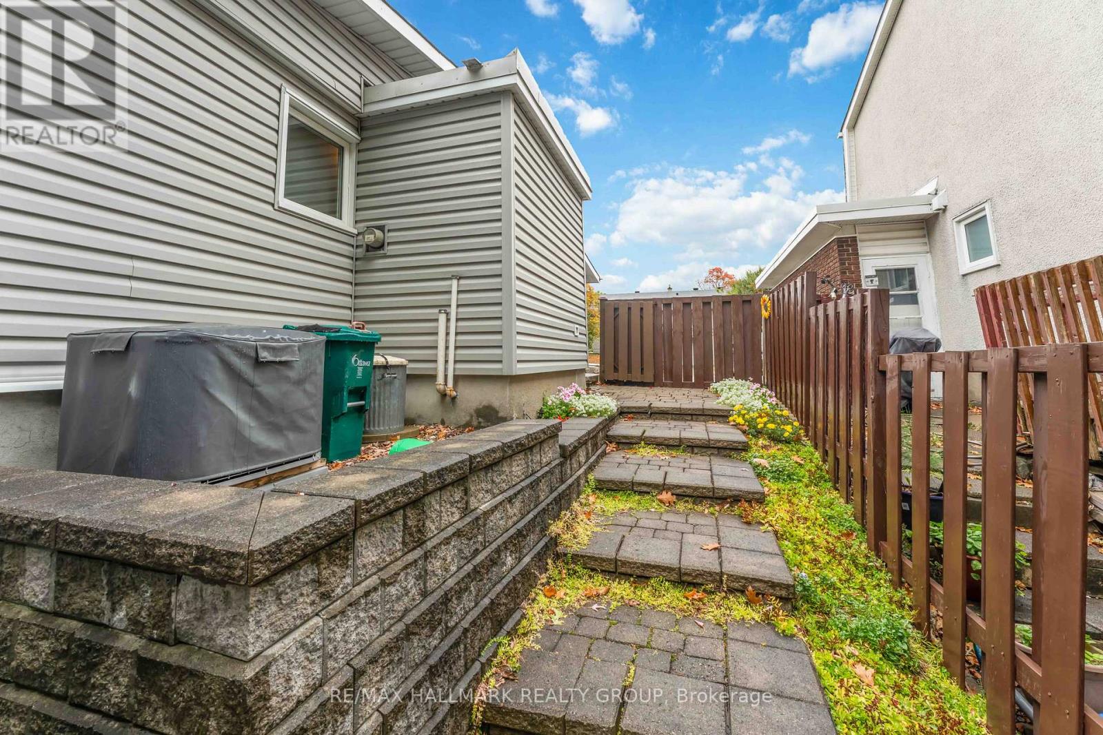 1884 Elmridge Drive, Ottawa, Ontario  K1J 6R7 - Photo 44 - X12496610