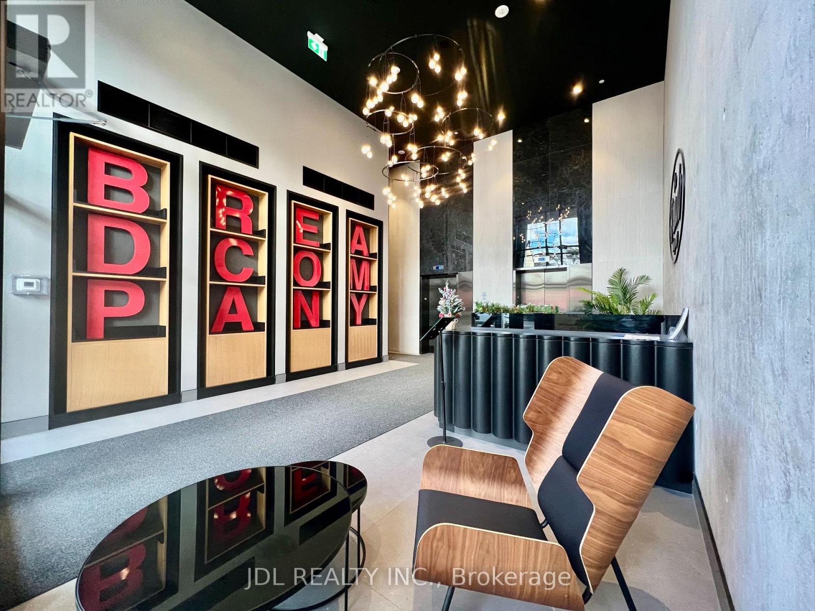 1406 - 195 Mccaul Street, Toronto, Ontario  M5T 1W6 - Photo 5 - C12556296