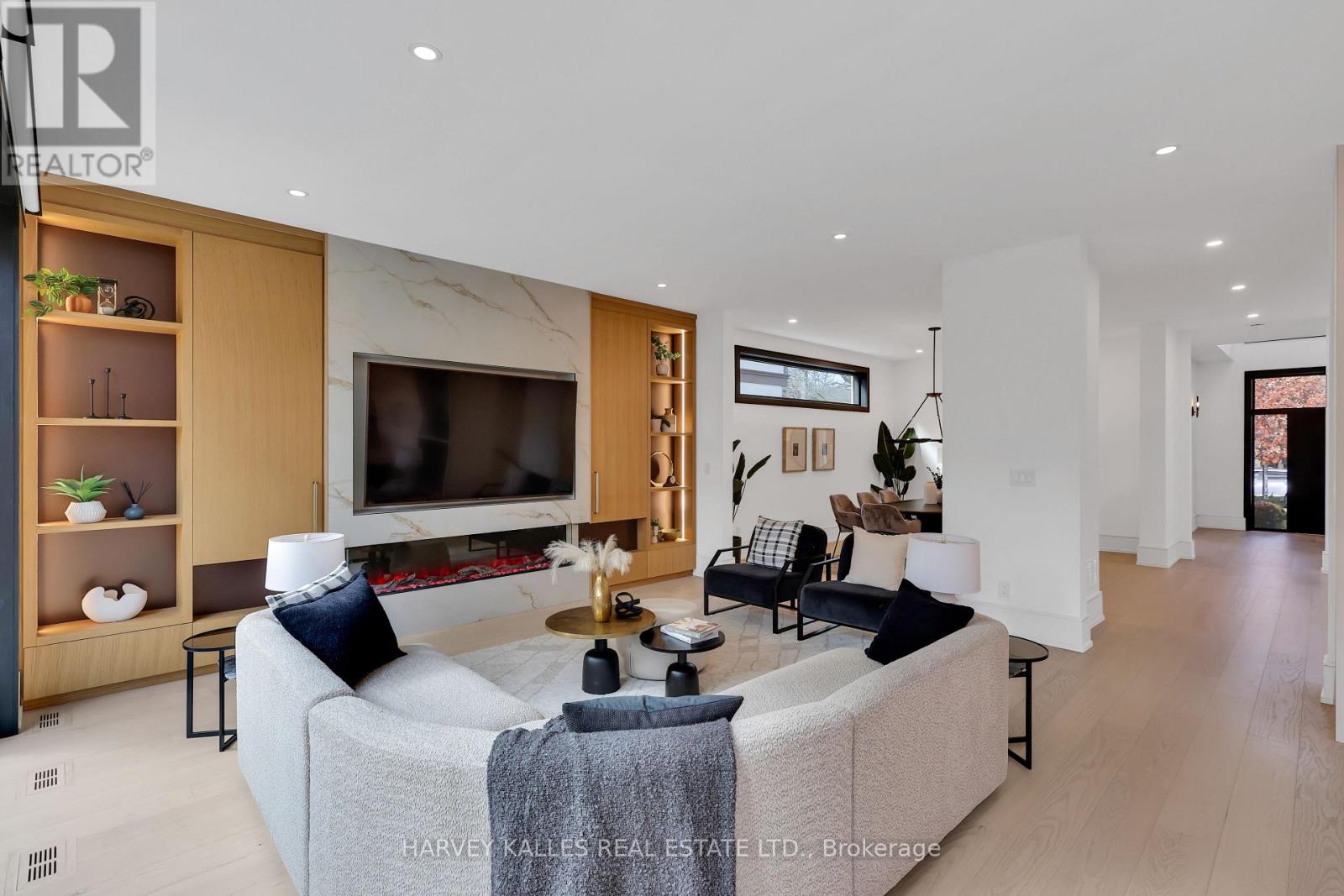 159 Cortleigh Boulevard, Toronto, Ontario  M5N 1P6 - Photo 11 - C12556324