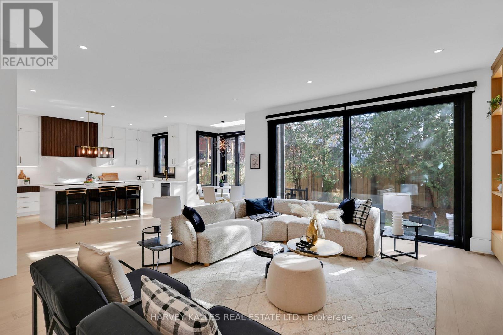 159 Cortleigh Boulevard, Toronto, Ontario  M5N 1P6 - Photo 13 - C12556324