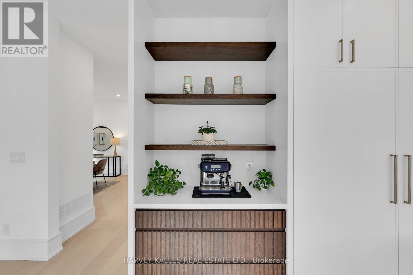 159 Cortleigh Boulevard, Toronto, Ontario  M5N 1P6 - Photo 17 - C12556324