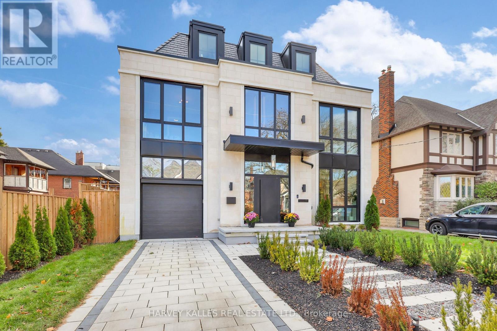 159 Cortleigh Boulevard, Toronto, Ontario  M5N 1P6 - Photo 2 - C12556324