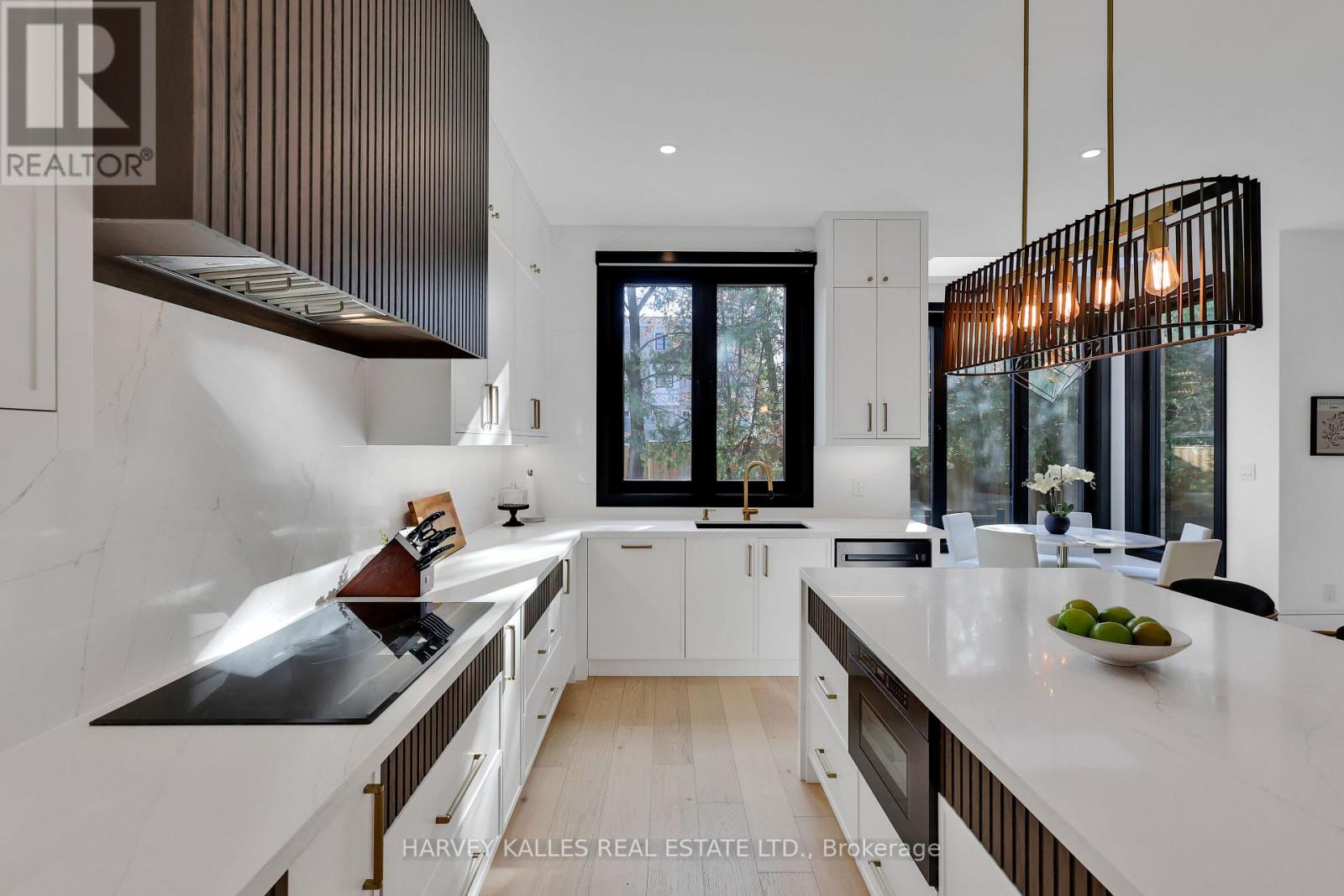 159 Cortleigh Boulevard, Toronto, Ontario  M5N 1P6 - Photo 22 - C12556324