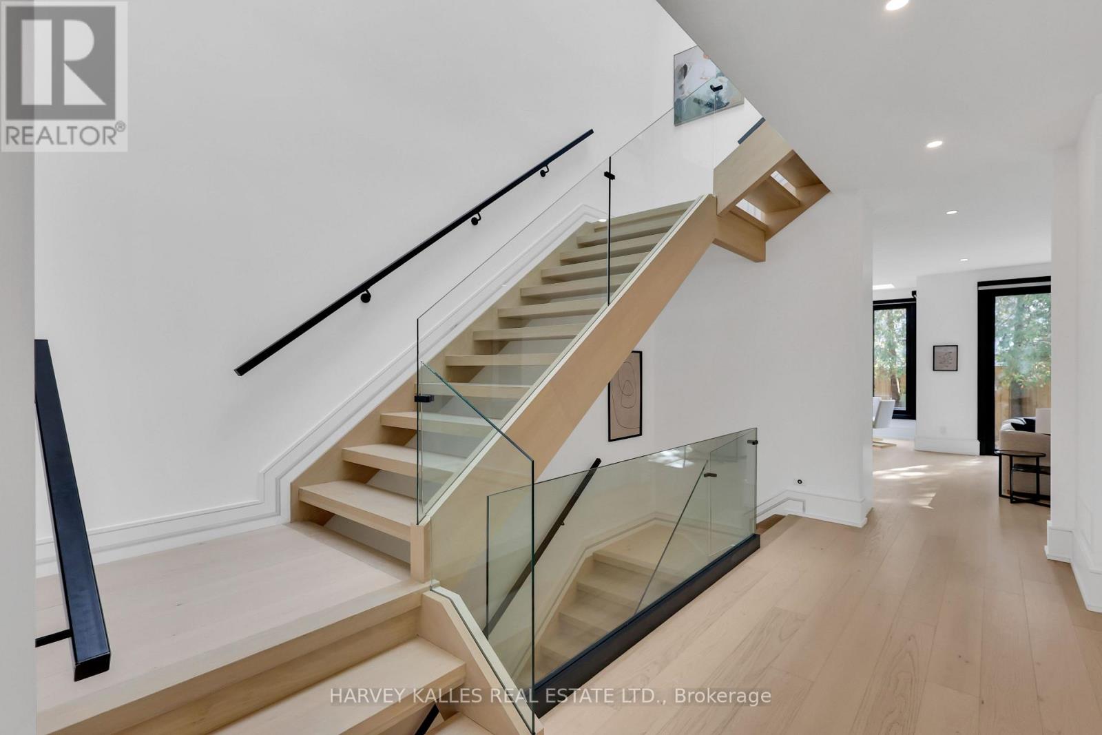 159 Cortleigh Boulevard, Toronto, Ontario  M5N 1P6 - Photo 27 - C12556324