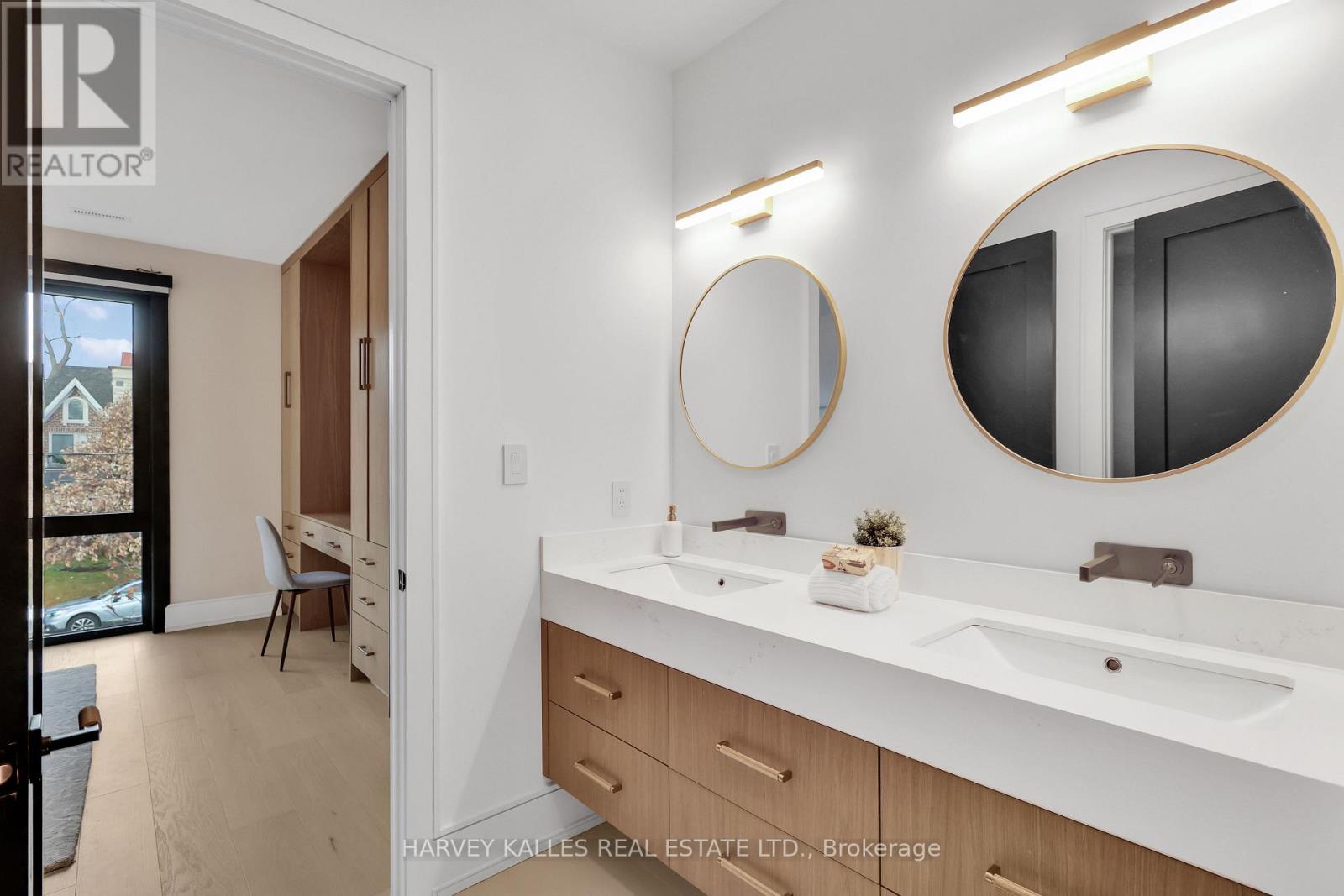 159 Cortleigh Boulevard, Toronto, Ontario  M5N 1P6 - Photo 36 - C12556324