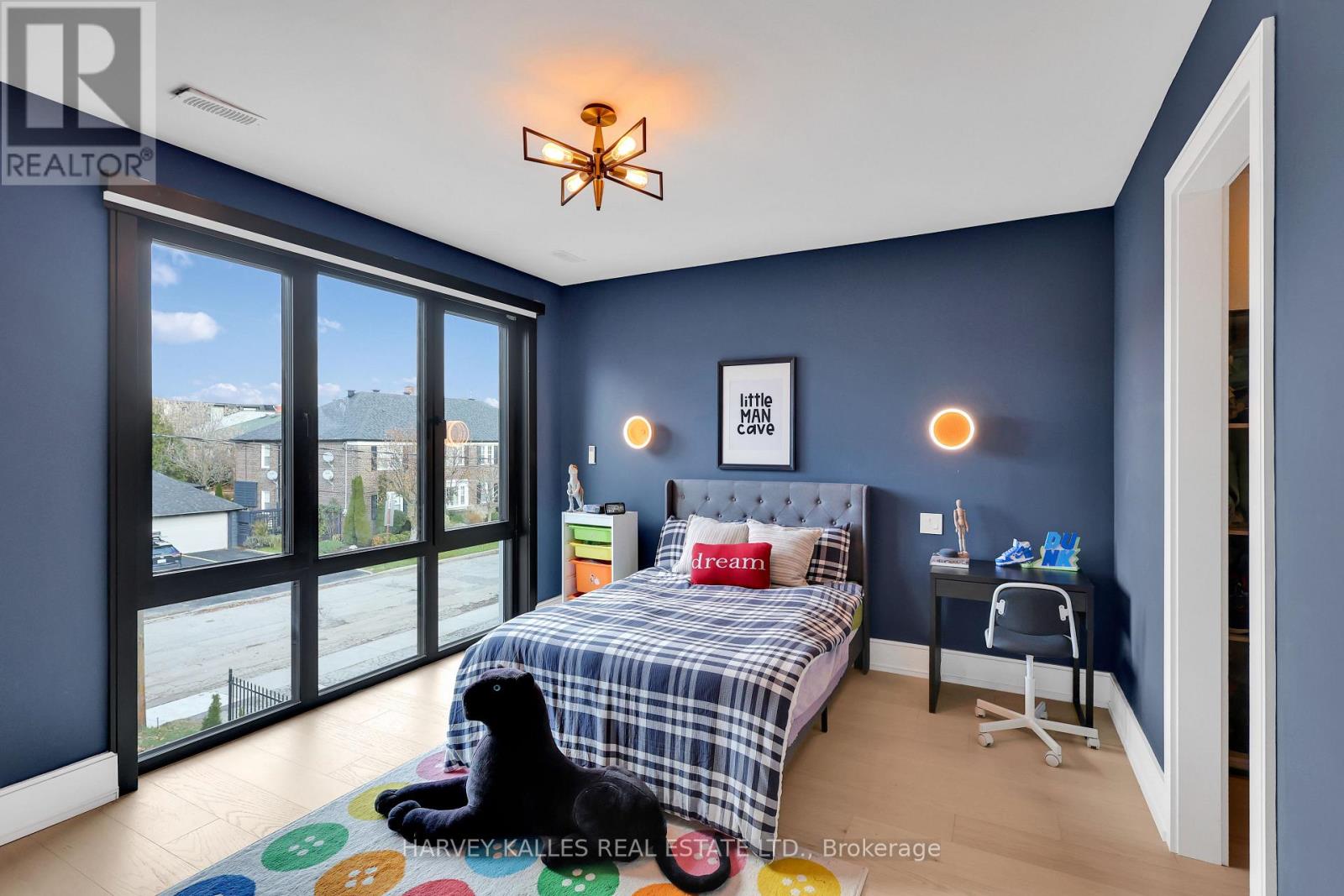 159 Cortleigh Boulevard, Toronto, Ontario  M5N 1P6 - Photo 37 - C12556324