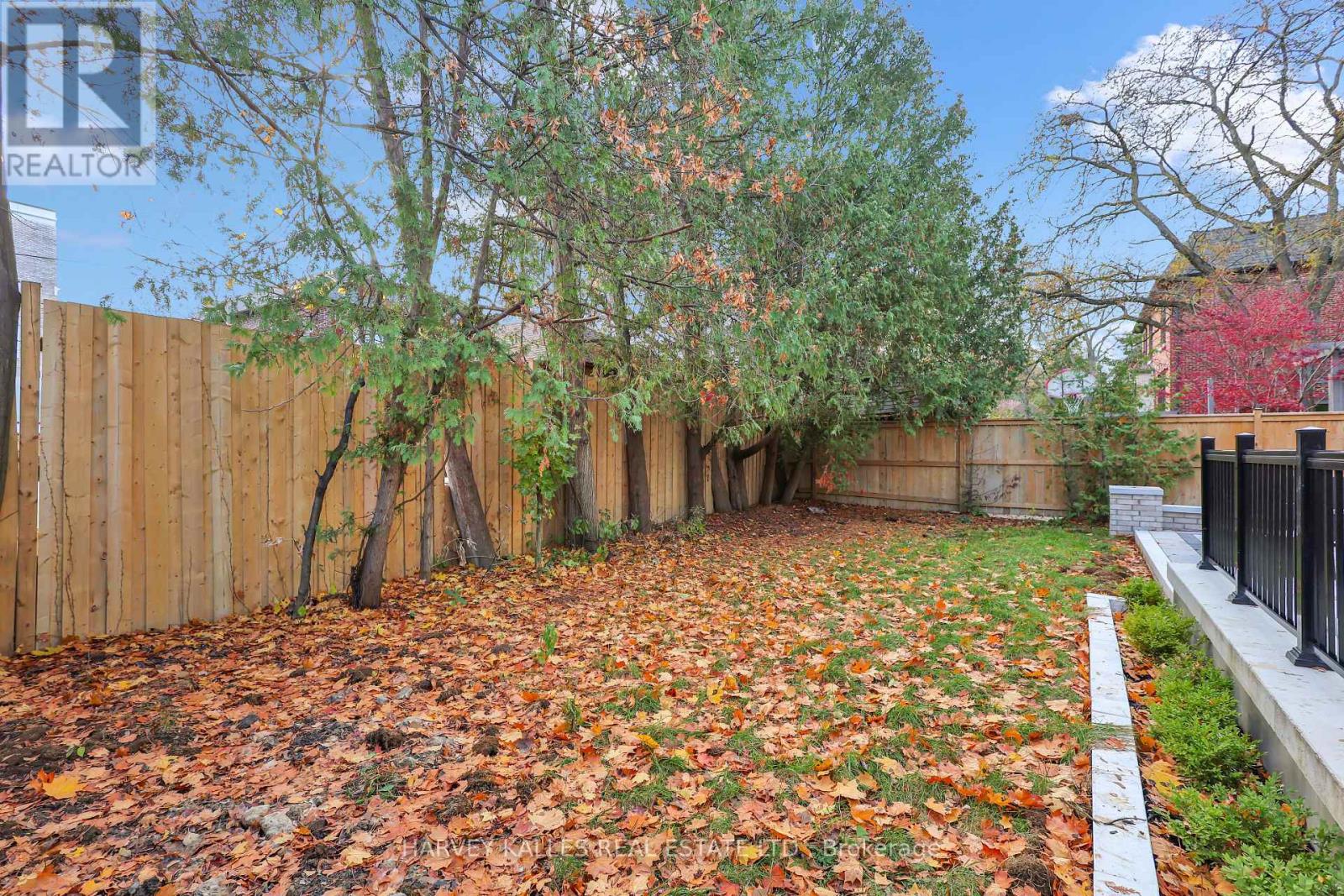 159 Cortleigh Boulevard, Toronto, Ontario  M5N 1P6 - Photo 48 - C12556324