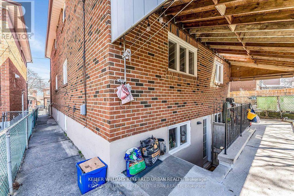 Lower - 314 Atlas Avenue, Toronto, Ontario  M6C 3P9 - Photo 5 - C12556330