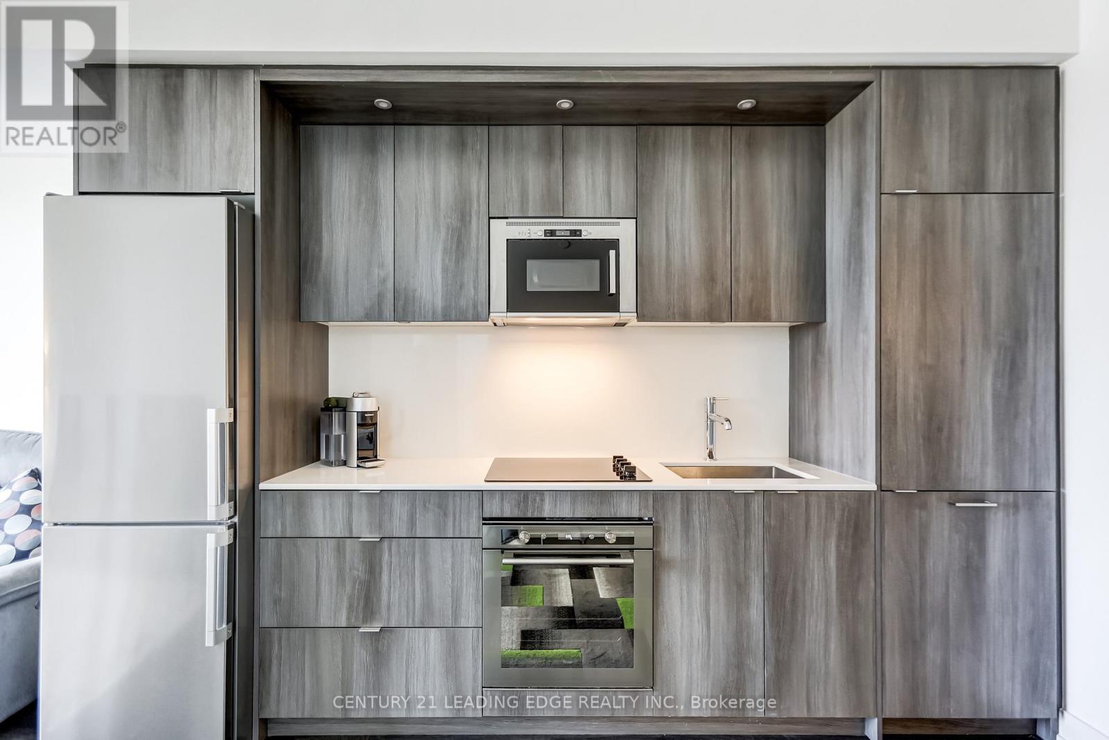 712 - 30 Inn On The Park Drive, Toronto, Ontario  M3C 0P7 - Photo 14 - C12556380