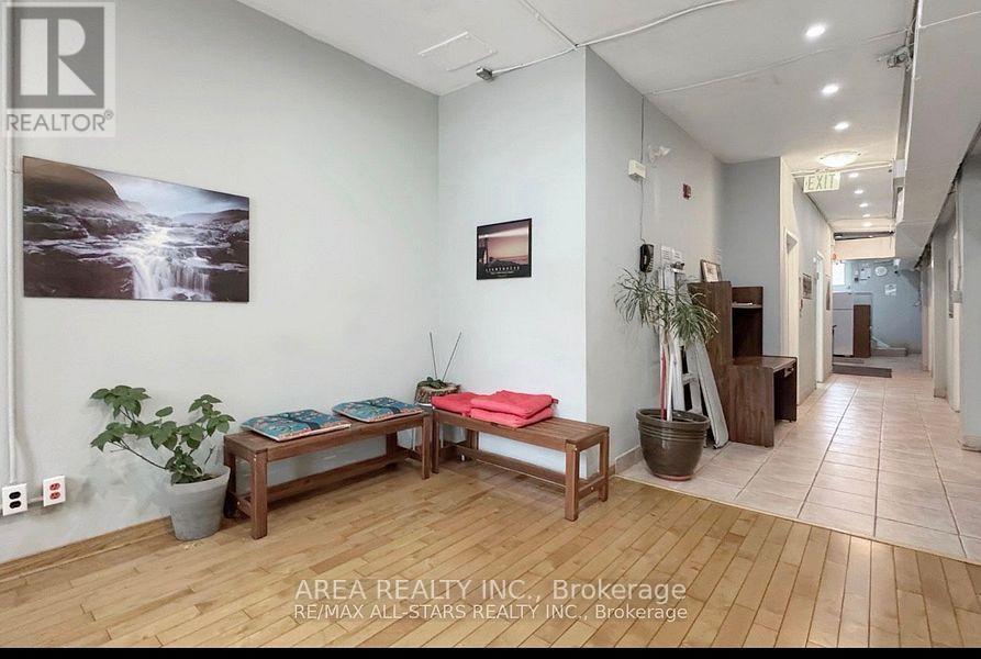 135 Jarvis Street, Toronto, Ontario  M5C 2H6 - Photo 3 - C12556384