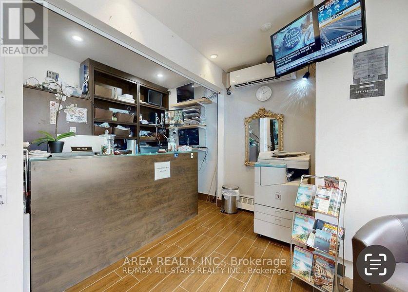 135 Jarvis Street, Toronto, Ontario  M5C 2H6 - Photo 4 - C12556384