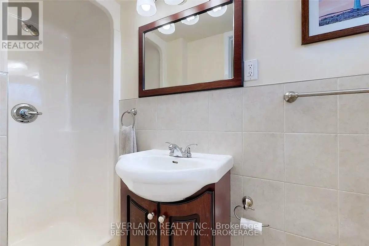 25 Rock Moss Way, Toronto, Ontario  M2H 3E9 - Photo 17 - C12556436
