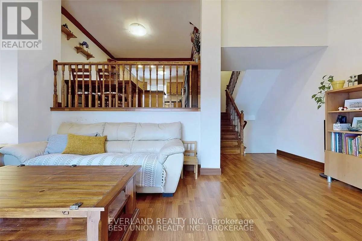 25 Rock Moss Way, Toronto, Ontario  M2H 3E9 - Photo 8 - C12556436