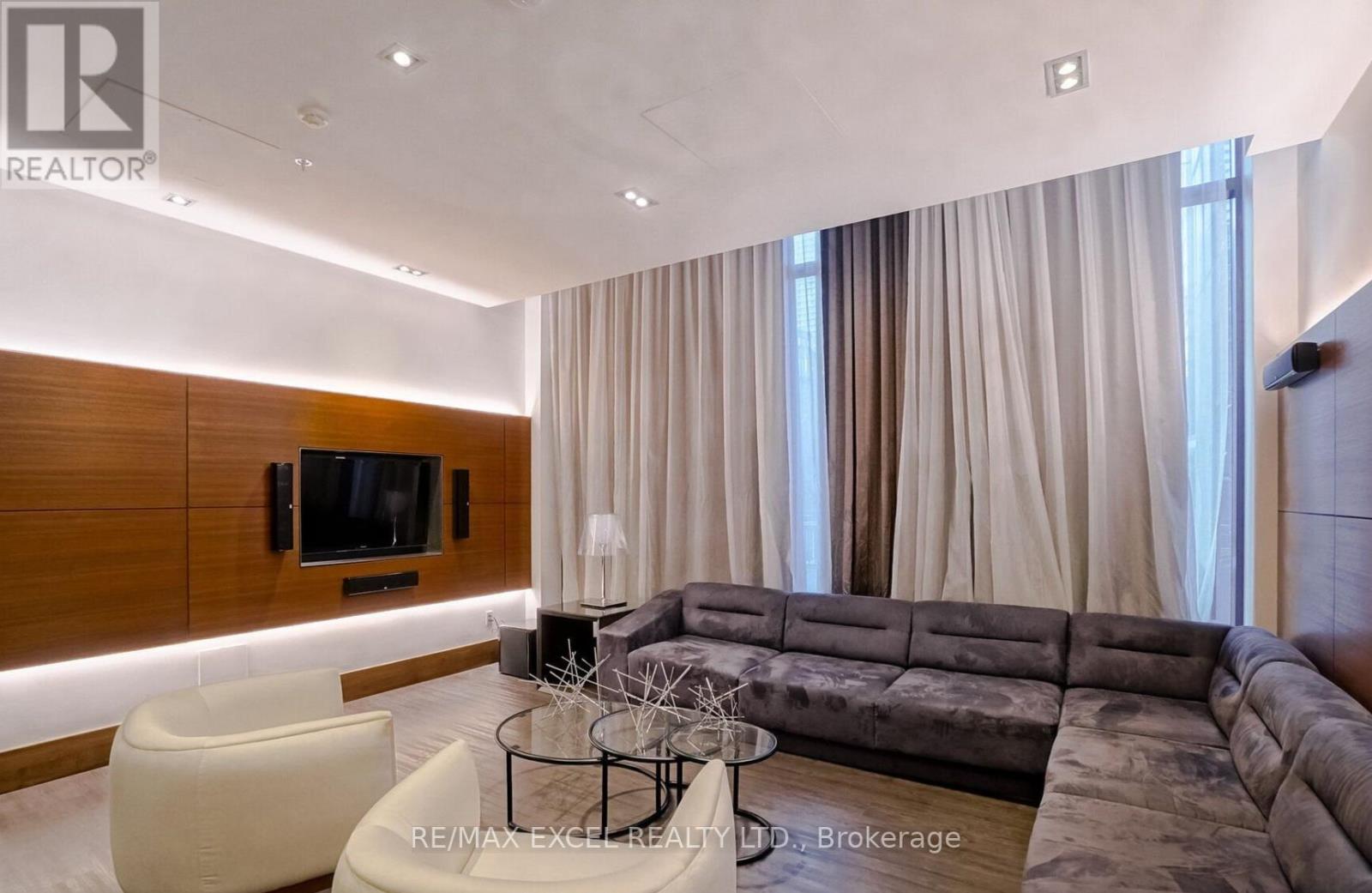 4201 - 28 Ted Rogers Way, Toronto, Ontario  M4Y 2W7 - Photo 11 - C12556458