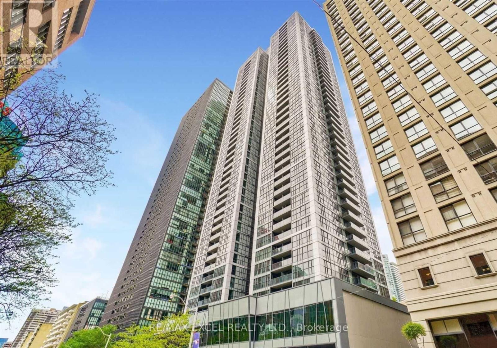 4201 - 28 Ted Rogers Way, Toronto, Ontario  M4Y 2W7 - Photo 4 - C12556458