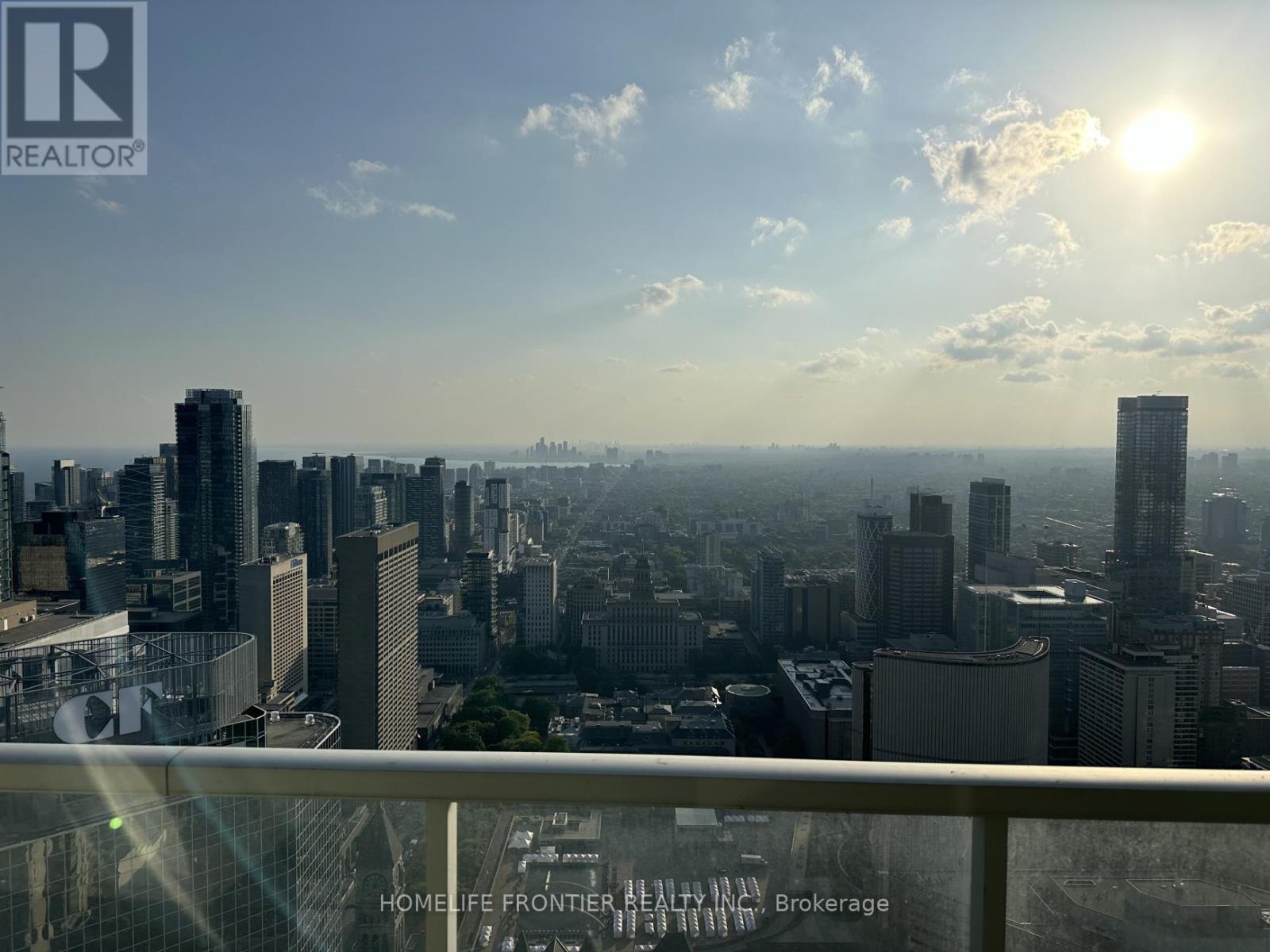 5510 - 197 Yonge Street, Toronto, Ontario  M5B 1M4 - Photo 11 - C12556462