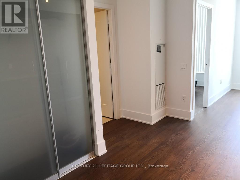 3302 - 10 York Street, Toronto, Ontario  M5J 0E1 - Photo 3 - C12556484