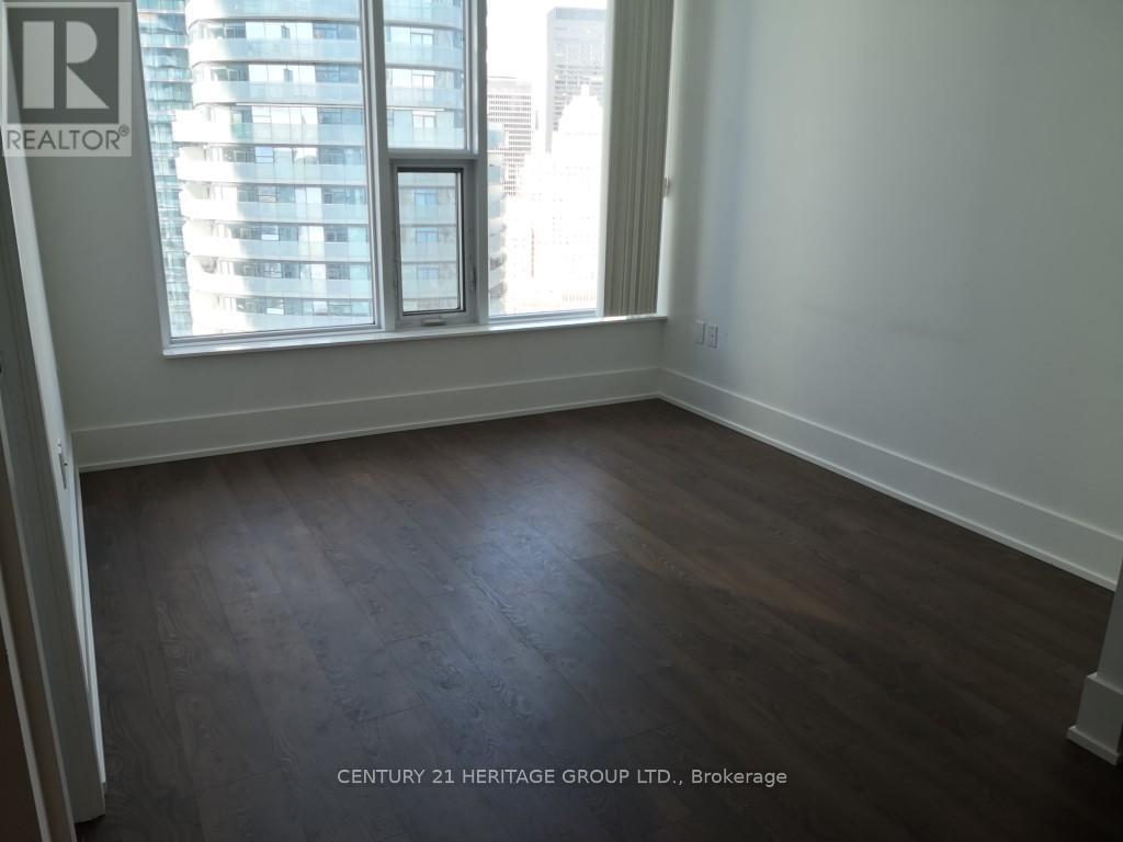 3302 - 10 York Street, Toronto, Ontario  M5J 0E1 - Photo 6 - C12556484