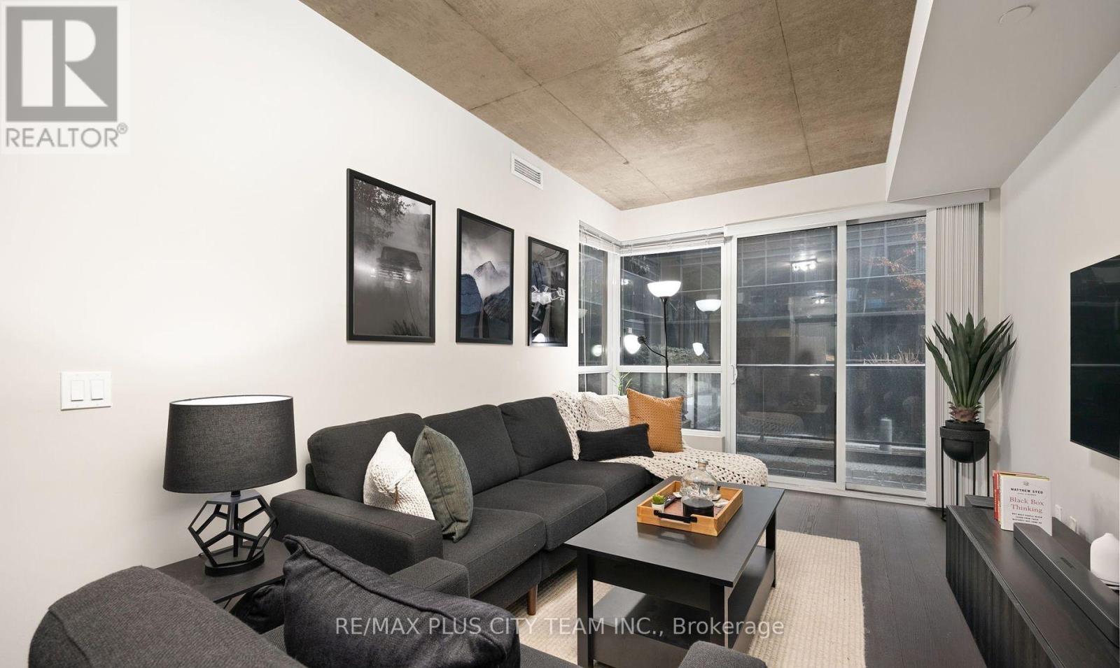 318 - 1030 King Street W, Toronto, Ontario  M6K 0B4 - Photo 3 - C12556508