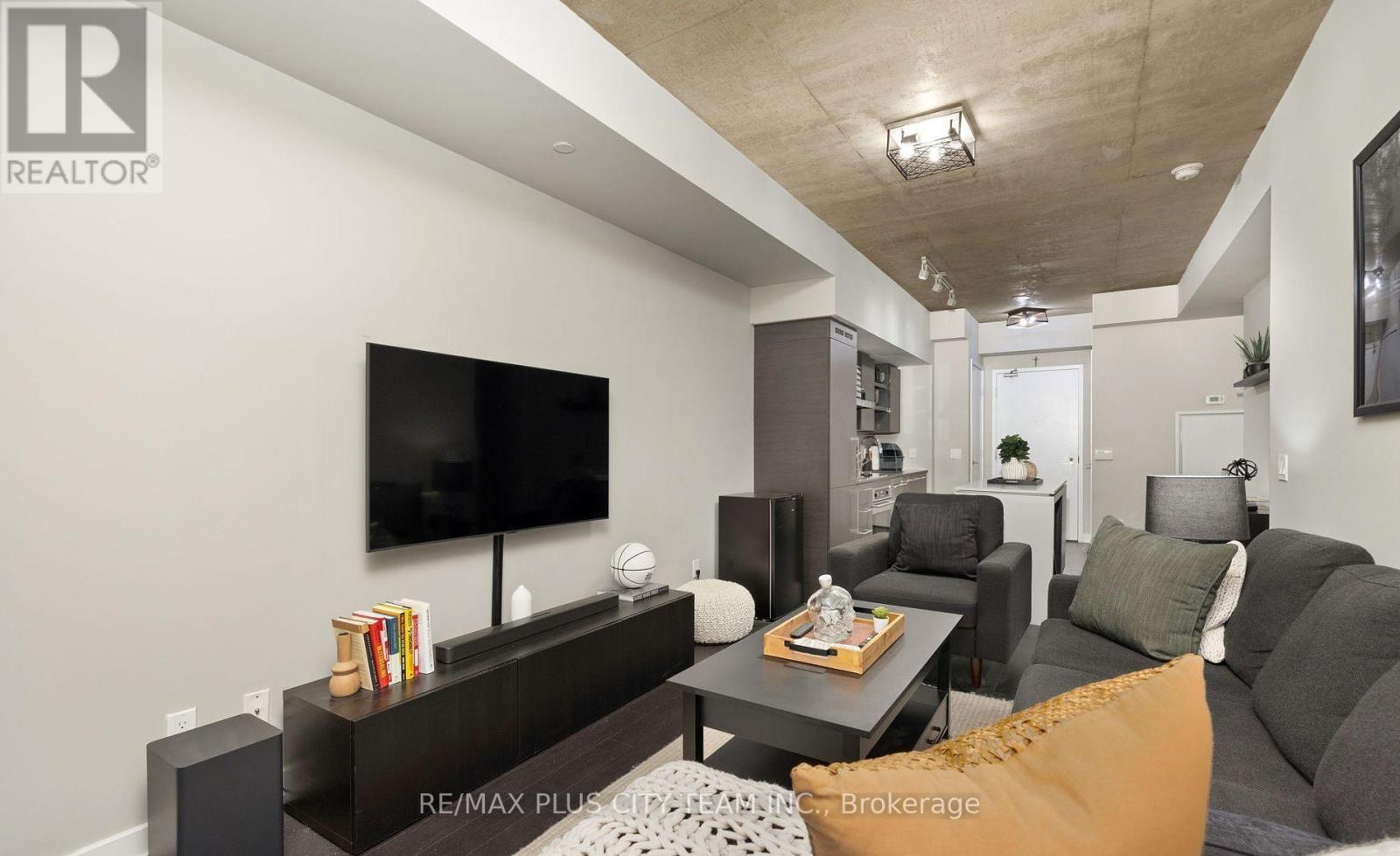 318 - 1030 King Street W, Toronto, Ontario  M6K 0B4 - Photo 5 - C12556508