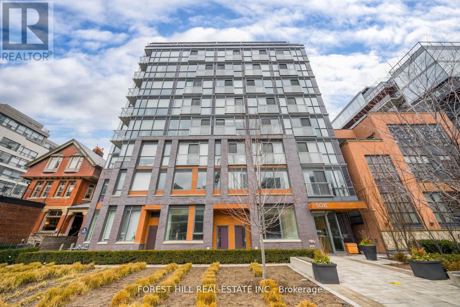 802 - 508 WELLINGTON STREET, Toronto, Ontario