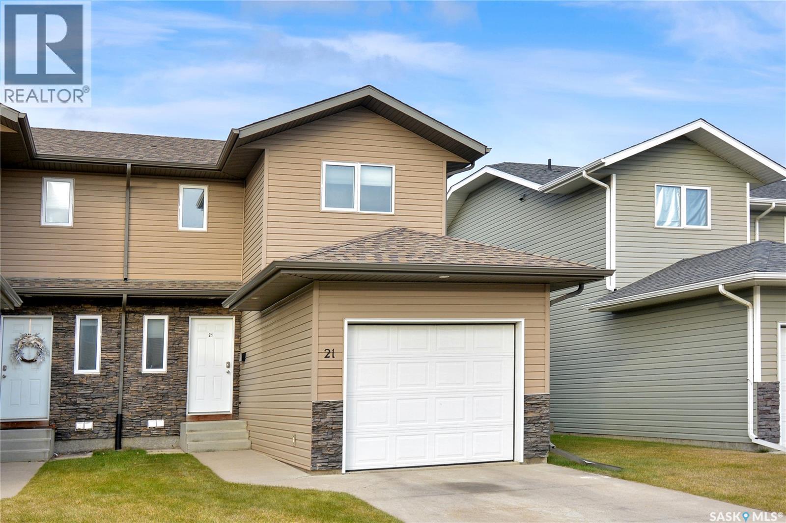 21 515 Centennial Boulevard, Warman, Saskatchewan  S0K 1A0 - Photo 2 - SK024271