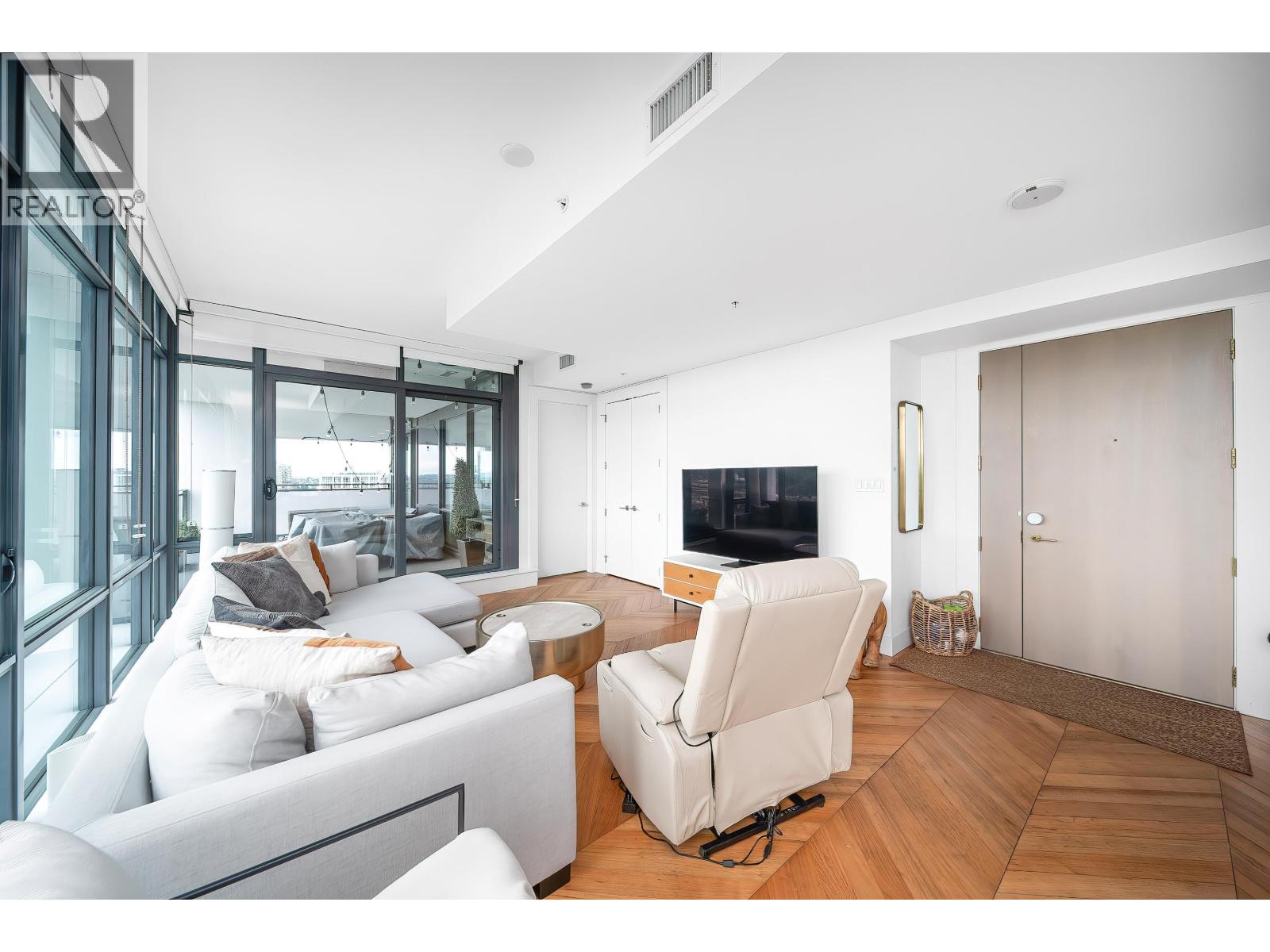 2802 2378 Alpha Avenue, Burnaby, British Columbia  V5C 0K2 - Photo 8 - R3068362