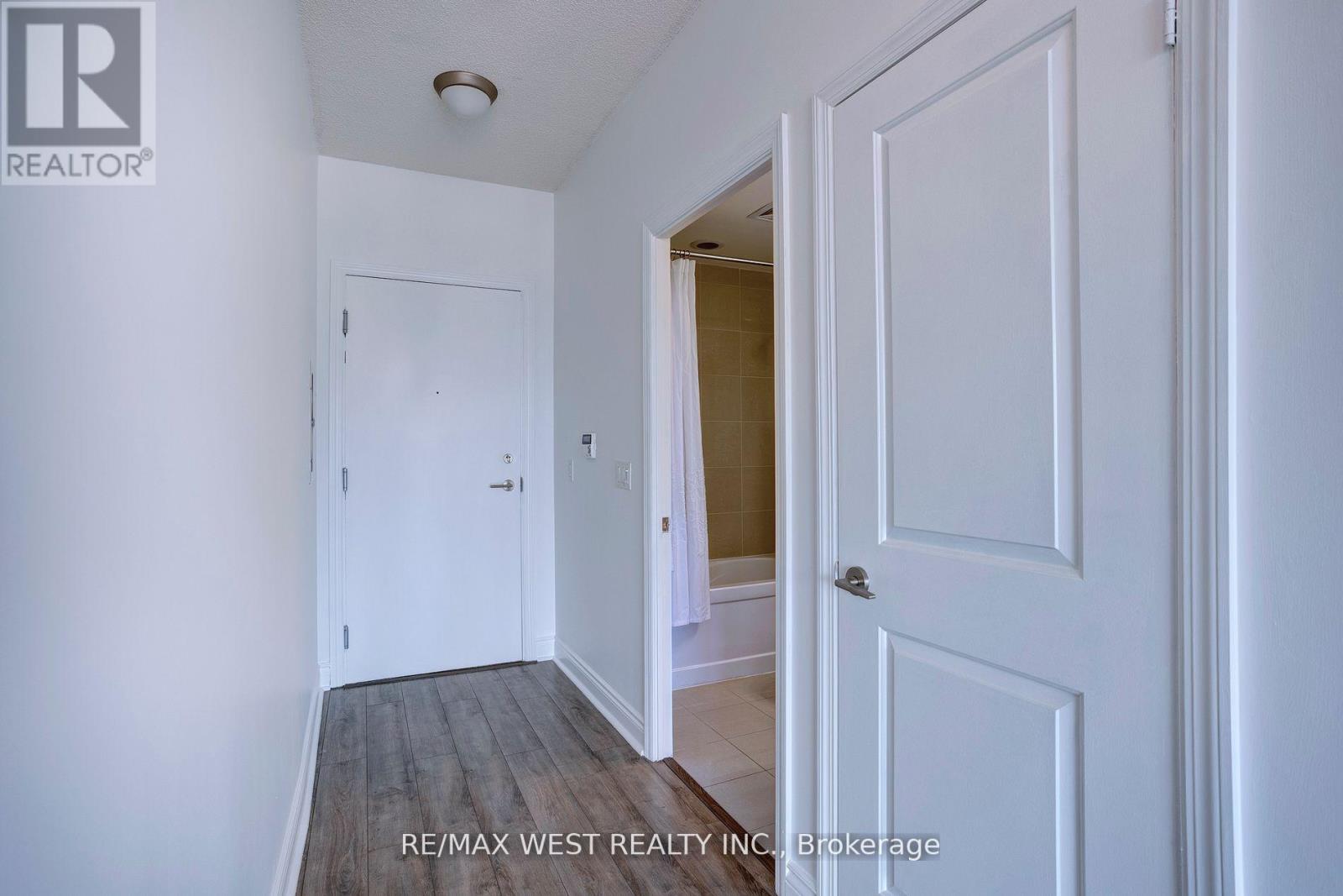 2008 - 90 Stadium Road, Toronto, Ontario  M5V 3W5 - Photo 12 - C12532404