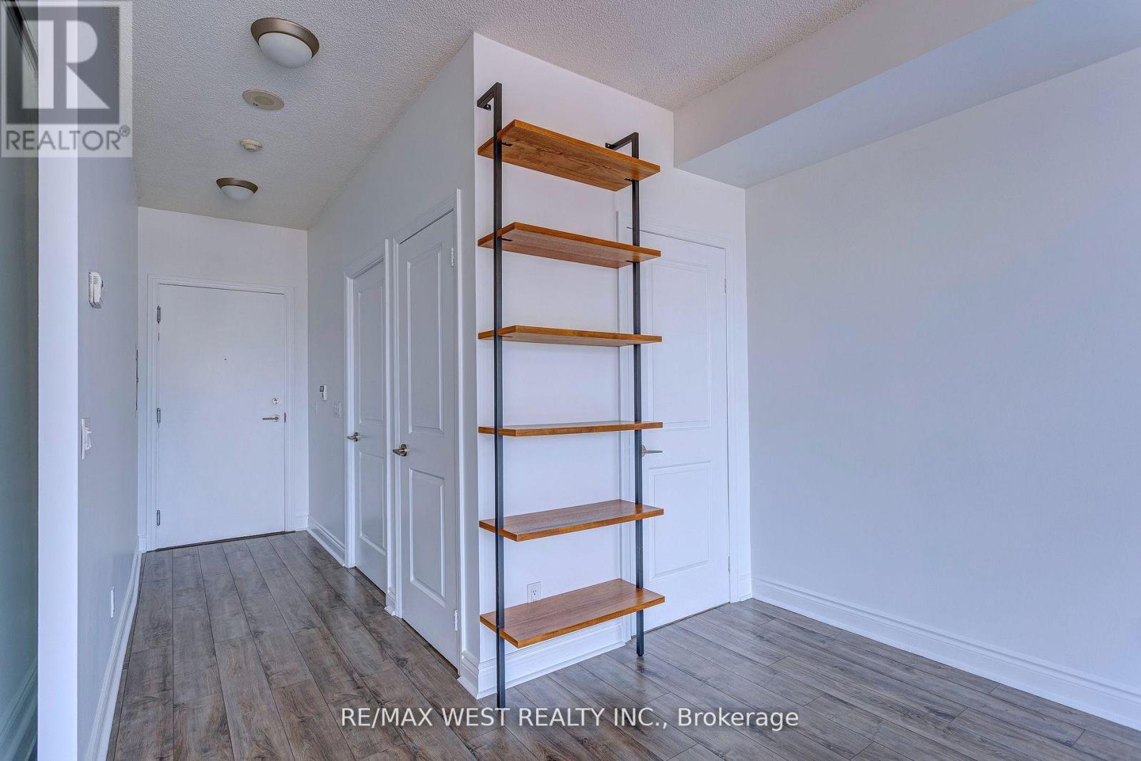 2008 - 90 Stadium Road, Toronto, Ontario  M5V 3W5 - Photo 11 - C12532404