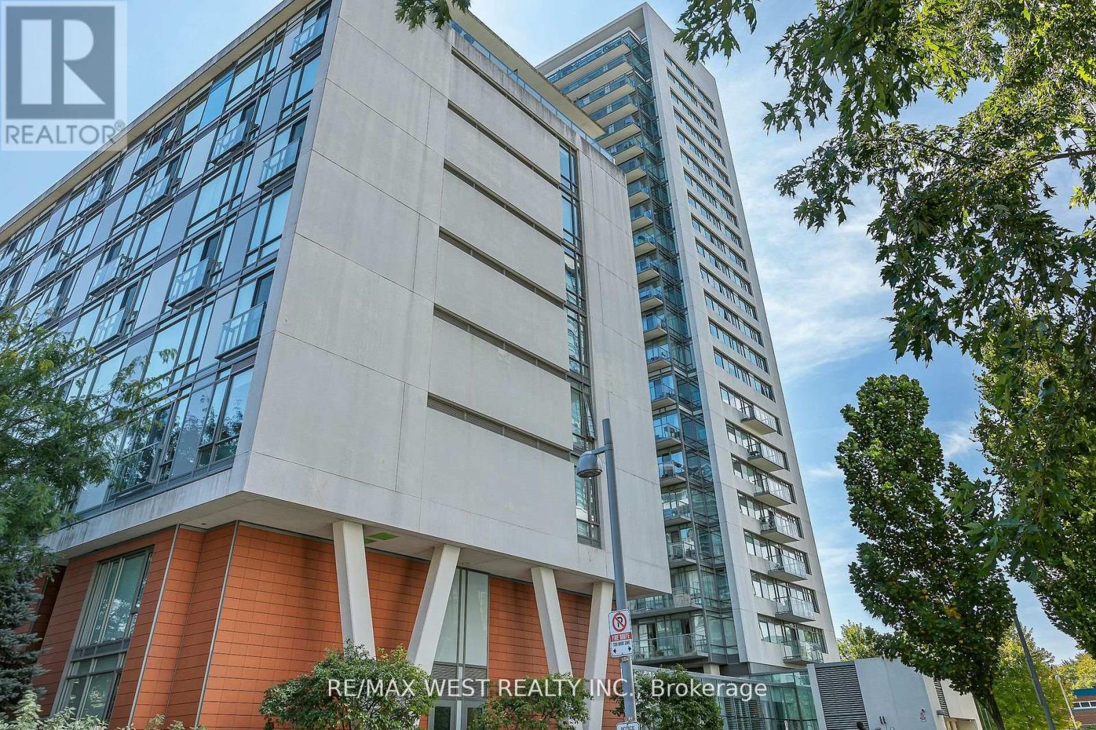 2008 - 90 Stadium Road, Toronto, Ontario  M5V 3W5 - Photo 22 - C12532404