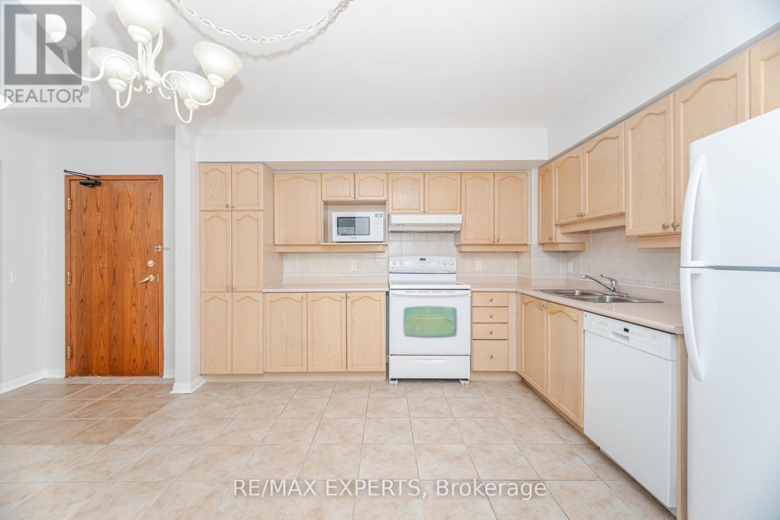 414 - 2506 Rutherford Road, Vaughan, Ontario  L4K 5N4 - Photo 14 - N12554066