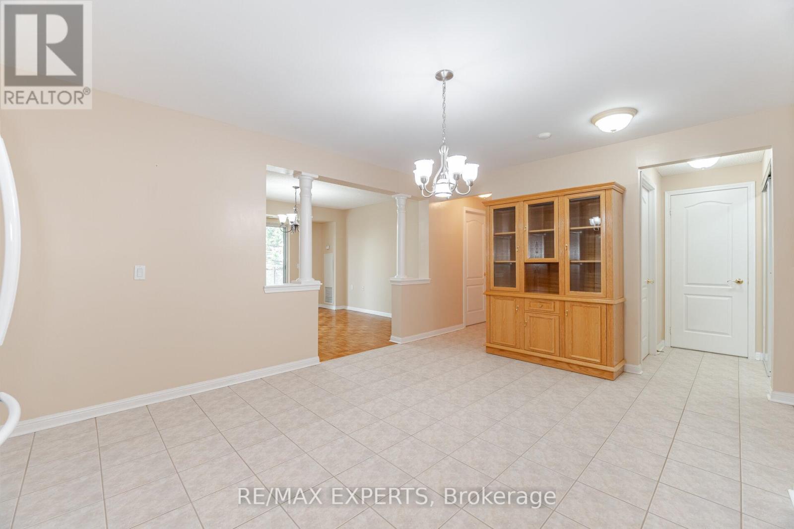 216 - 2502 Rutherford Road, Vaughan, Ontario  L4K 5N6 - Photo 17 - N12342339