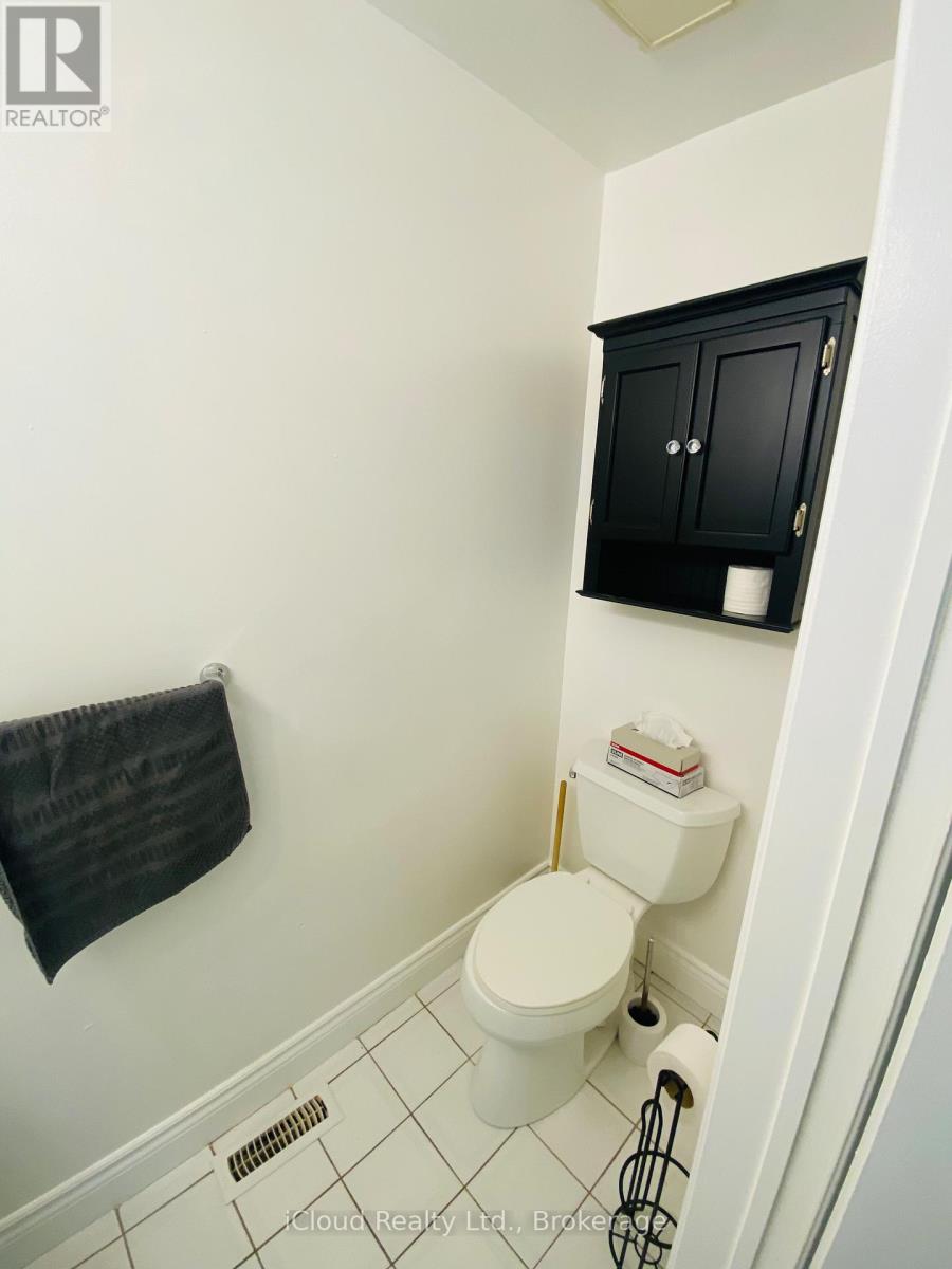 87 O'connor Crescent S, Richmond Hill, Ontario L4C 7N9 - Photo 17 - N12549648