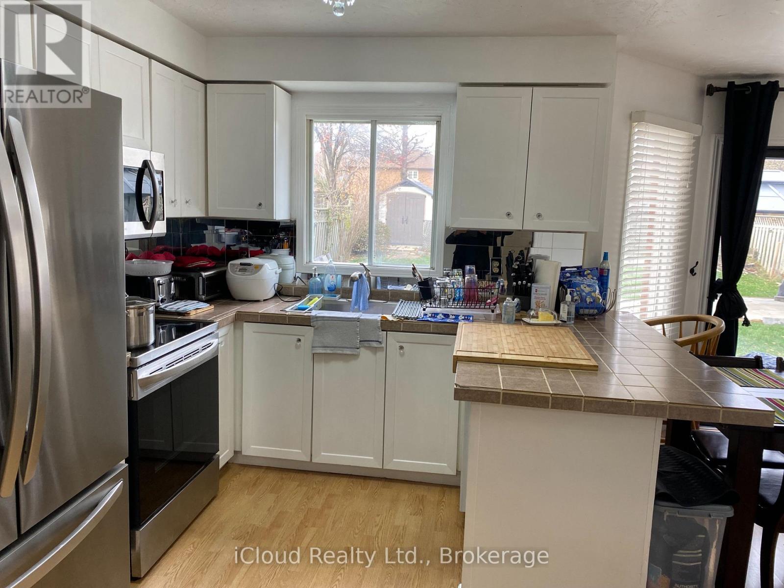 87 O'connor Crescent S, Richmond Hill, Ontario L4C 7N9 - Photo 5 - N12549648